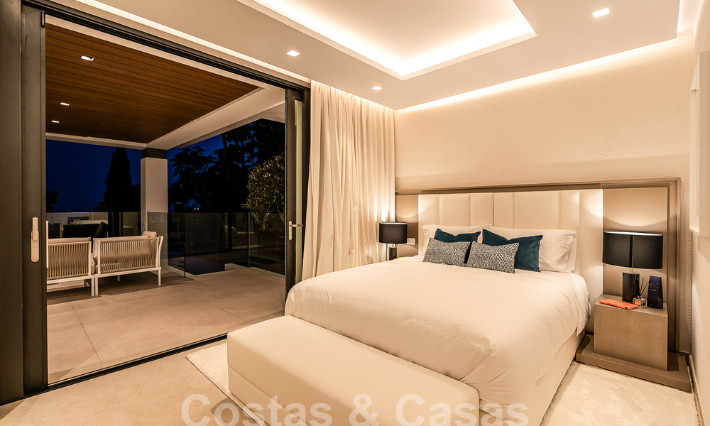 Nieuwe, modernistische designervilla te koop met uitzicht op de golfbaan in een golfresort, Marbella - Benahavis 55539