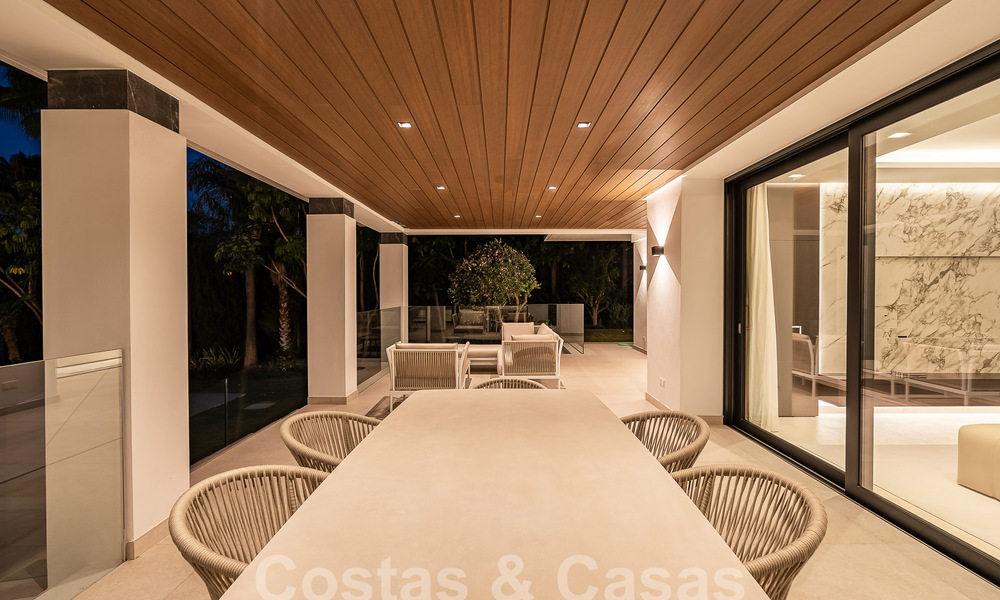 Nieuwe, modernistische designervilla te koop met uitzicht op de golfbaan in een golfresort, Marbella - Benahavis 55544
