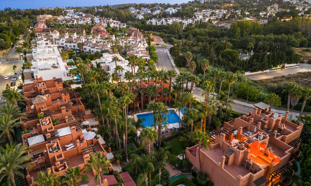 Charmante rijwoning te koop in op wandelafstand van het strand, op de Golden Mile van Marbella 58104