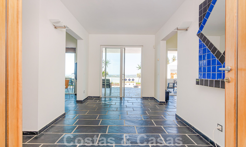 Ruime luxevilla te koop met panoramisch zeezicht op een groot perceel in Mijas, Costa del Sol 55589