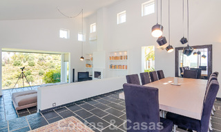 Ruime luxevilla te koop met panoramisch zeezicht op een groot perceel in Mijas, Costa del Sol 55590 