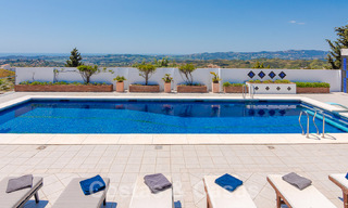 Ruime luxevilla te koop met panoramisch zeezicht op een groot perceel in Mijas, Costa del Sol 55614 