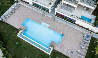 Luxueus, modern, begane grond appartement te koop met verwarmd privézwembad en zeezicht in Marbella - Benahavis 55625 