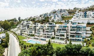 Luxueus, modern, begane grond appartement te koop met verwarmd privézwembad en zeezicht in Marbella - Benahavis 55640 