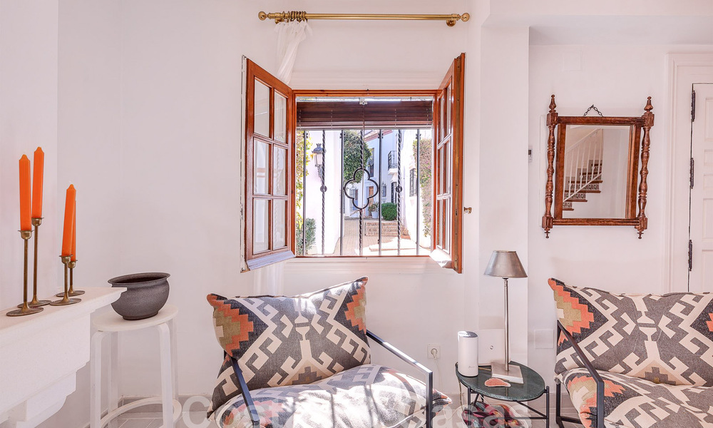Prachtig, pittoresk huis te koop, ondergedompeld in Andalusische charme op een steenworp van het strand in Guadalmina Baja, Marbella 55374
