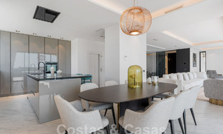 Nieuwe, modernistische designervilla te koop met prachtig zeezicht in vijfsterren golfresort te Marbella - Benahavis 55866 