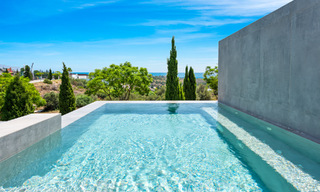 Nieuwe, modernistische designervilla te koop met prachtig zeezicht in vijfsterren golfresort te Marbella - Benahavis 55896 