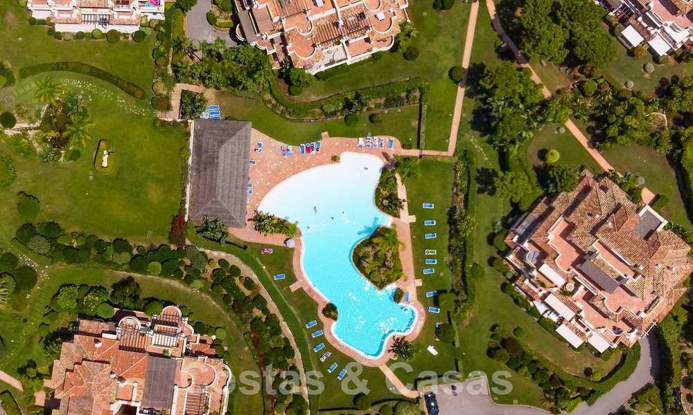 Ruime luxe appartementen te koop in een gated complex omringd door de golfbaan in Marbella - Benahavis 55997