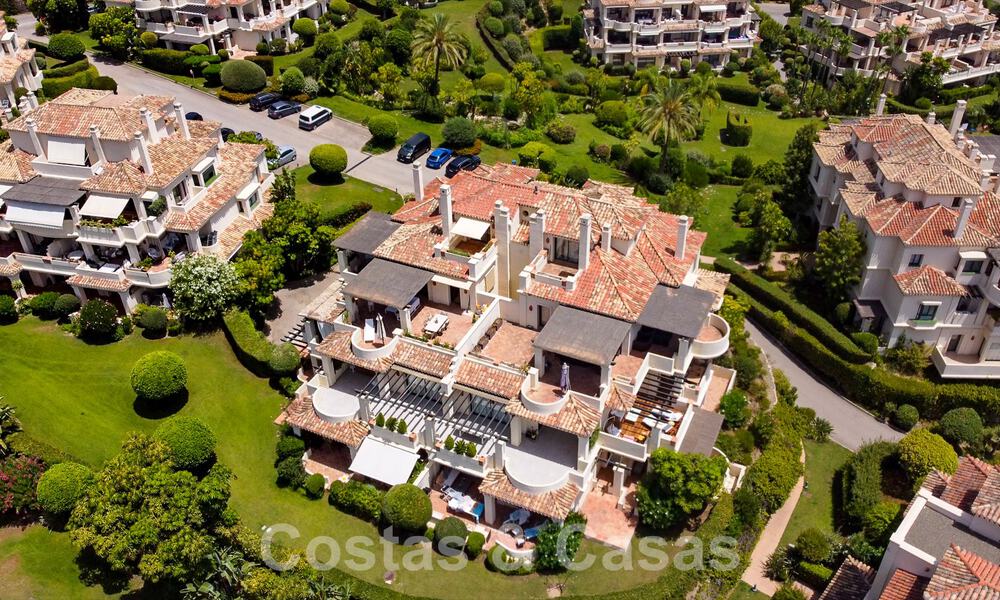 Ruime luxe appartementen te koop in een gated complex omringd door de golfbaan in Marbella - Benahavis 56000