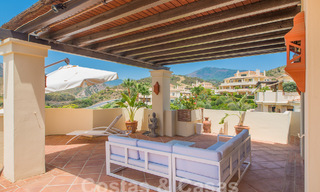 Ruime luxe appartementen te koop in een gated complex omringd door de golfbaan in Marbella - Benahavis 56015 