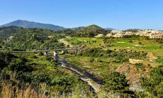Ruime luxe appartementen te koop in een gated complex omringd door de golfbaan in Marbella - Benahavis 56078 