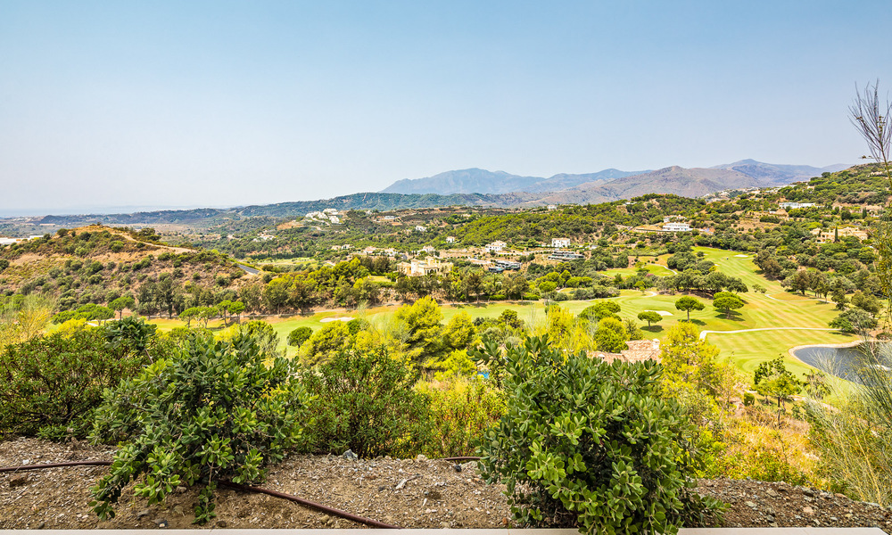 Instapklare, ultramoderne luxevilla te koop op eerstelijnsgolf in het prestigieuze Marbella Club Golf Resort in Benahavis 56112