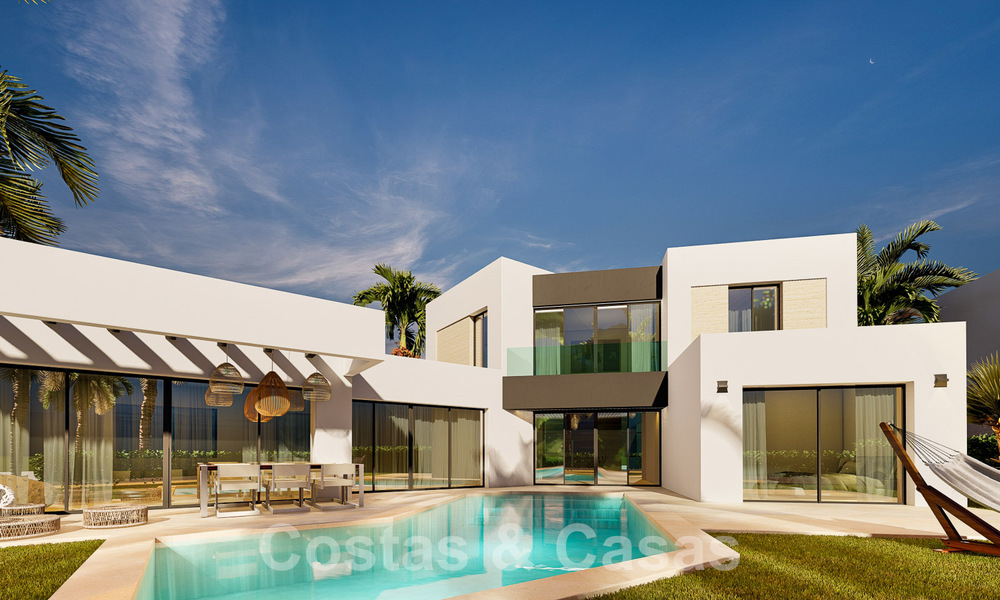 Nieuwe, moderne luxevilla’s te koop op eerstelijnsgolf met zeezicht dichtbij alle voorzieningen in Estepona stad 55730