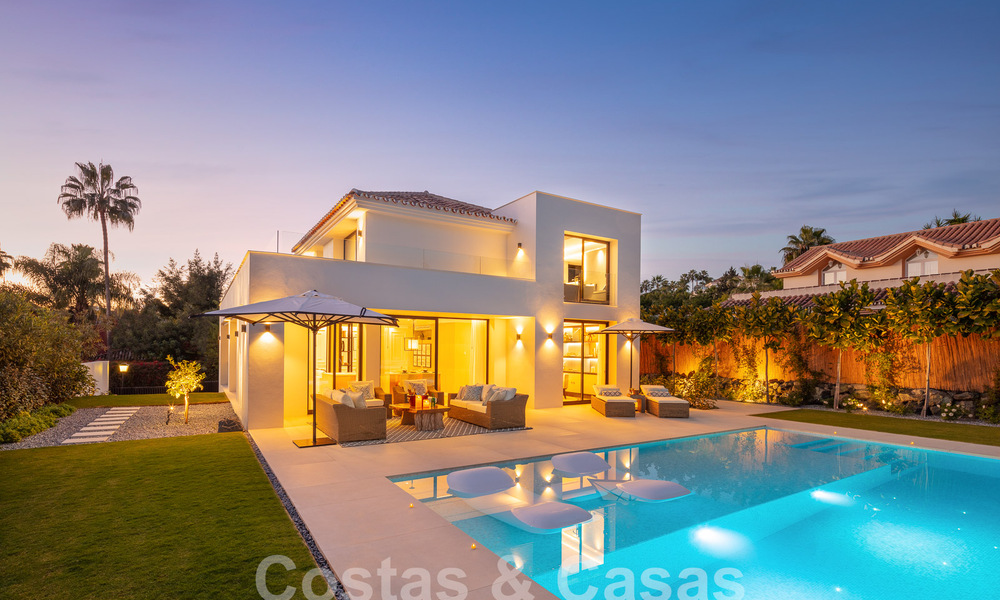Eersteklas gerenoveerde villa in moderne stijl te koop in het hartje van Nueva Andalucia’ golfvallei, Marbella 56039