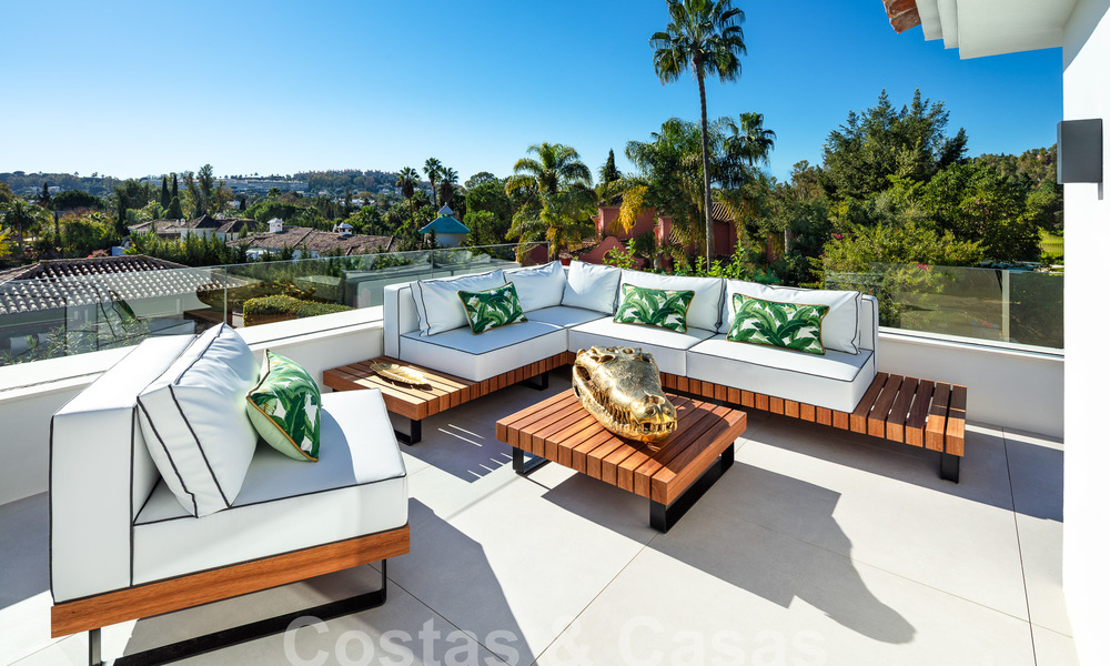 Eersteklas gerenoveerde villa in moderne stijl te koop in het hartje van Nueva Andalucia’ golfvallei, Marbella 56059