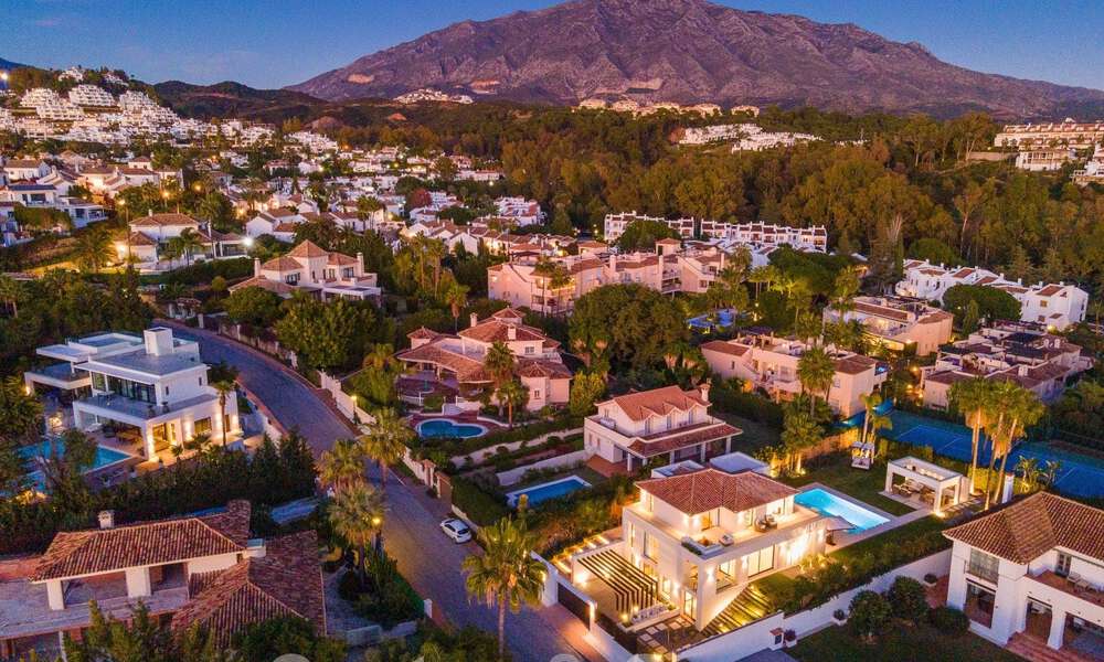 Eersteklas gerenoveerde villa in moderne stijl te koop in het hartje van Nueva Andalucia’ golfvallei, Marbella 56072