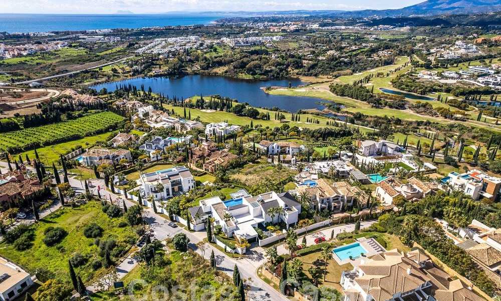 Modernistische luxevilla te koop met zeezicht in vijfsterren golfresort te Marbella - Benahavis 56760