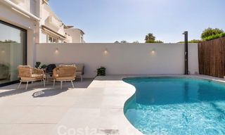 Prachtige, halfvrijstaande luxe woning te koop met privézwembad, op loopafstand van het strand en centrum van San Pedro, Marbella 56769 
