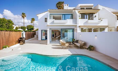 Prachtige, halfvrijstaande luxe woning te koop met privézwembad, op loopafstand van het strand en centrum van San Pedro, Marbella 56797