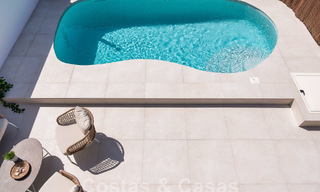 Prachtige, halfvrijstaande luxe woning te koop met privézwembad, op loopafstand van het strand en centrum van San Pedro, Marbella 56803 