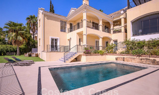 Spaanse luxevilla te koop met panoramisch zeezicht in een gated community in de heuvels van Marbella 57342 