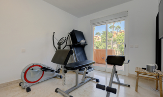 Stijlvol gerenoveerde, halfvrijstaande schakelvilla te koop met groot privé zwembad in Marbella - Benahavis 56426 