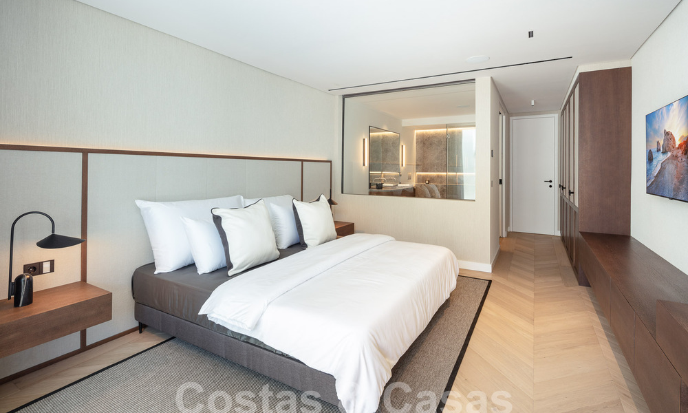 Voortreffelijk appartement te koop met zeezicht in Marina Puente Romano in Marbella 57259