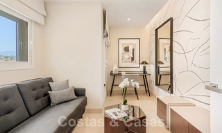 Luxe penthouse te koop in een gated eerstelijnsstrand complex met magnifiek zeezicht op de New Golden Mile tussen Marbella en Estepona 56968 