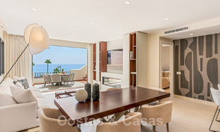 Luxe penthouse te koop in een gated eerstelijnsstrand complex met magnifiek zeezicht op de New Golden Mile tussen Marbella en Estepona 56983 