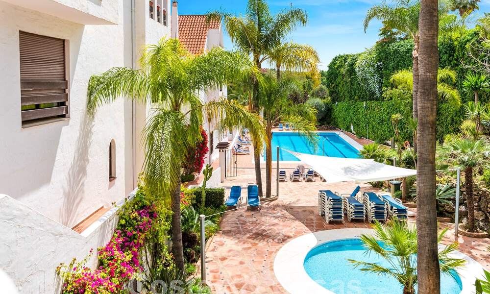 Eigentijds gerenoveerd penthouse te koop op loopafstand van alle voorzieningen en Puerto Banus in Nueva Andalucia, Marbella 57452