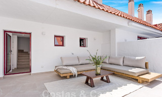 Eigentijds gerenoveerd penthouse te koop op loopafstand van alle voorzieningen en Puerto Banus in Nueva Andalucia, Marbella 57454 
