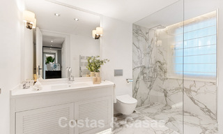 Modern gerenoveerde mediterrane luxevilla te koop, gelegen eerstelijns golf, hartje Nueva Andalucia, Marbella 57018 
