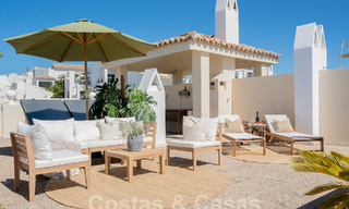 Schitterend, eerstelijnsstrand penthouse te koop met panoramisch zeezicht op enkele minuten van Estepona centrum 56884 