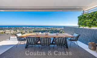 Boutique appartement te koop met panoramisch zeezicht, in een gated complex in de heuvels van Marbella - Benahavis 57741 