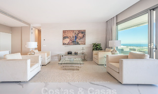 Boutique appartement te koop met panoramisch zeezicht, in een gated complex in de heuvels van Marbella - Benahavis 57744 