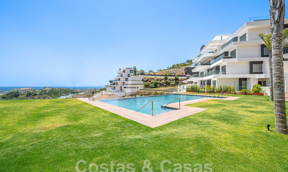 Boutique appartement te koop met panoramisch zeezicht, in een gated complex in de heuvels van Marbella - Benahavis 57751