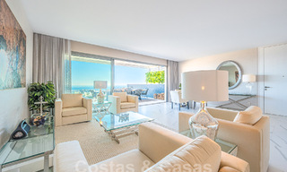 Boutique appartement te koop met panoramisch zeezicht, in een gated complex in de heuvels van Marbella - Benahavis 57763 