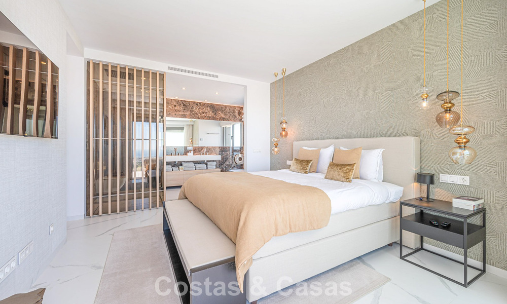 Geavanceerd appartement te koop met fenomenaal uitzicht, in een exclusief complex in Marbella - Benahavis 58192