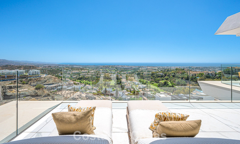 Geavanceerd appartement te koop met fenomenaal uitzicht, in een exclusief complex in Marbella - Benahavis 58194