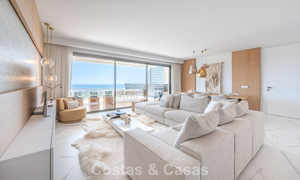 Geavanceerd appartement te koop met fenomenaal uitzicht, in een exclusief complex in Marbella - Benahavis 58200