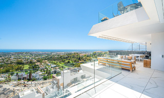Geavanceerd appartement te koop met fenomenaal uitzicht, in een exclusief complex in Marbella - Benahavis 58216 