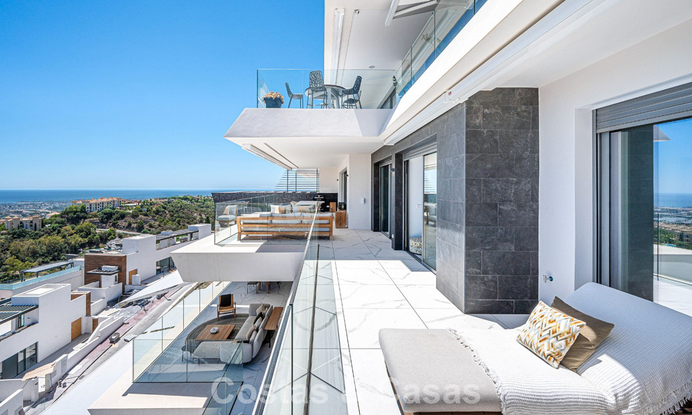 Geavanceerd appartement te koop met fenomenaal uitzicht, in een exclusief complex in Marbella - Benahavis 58218