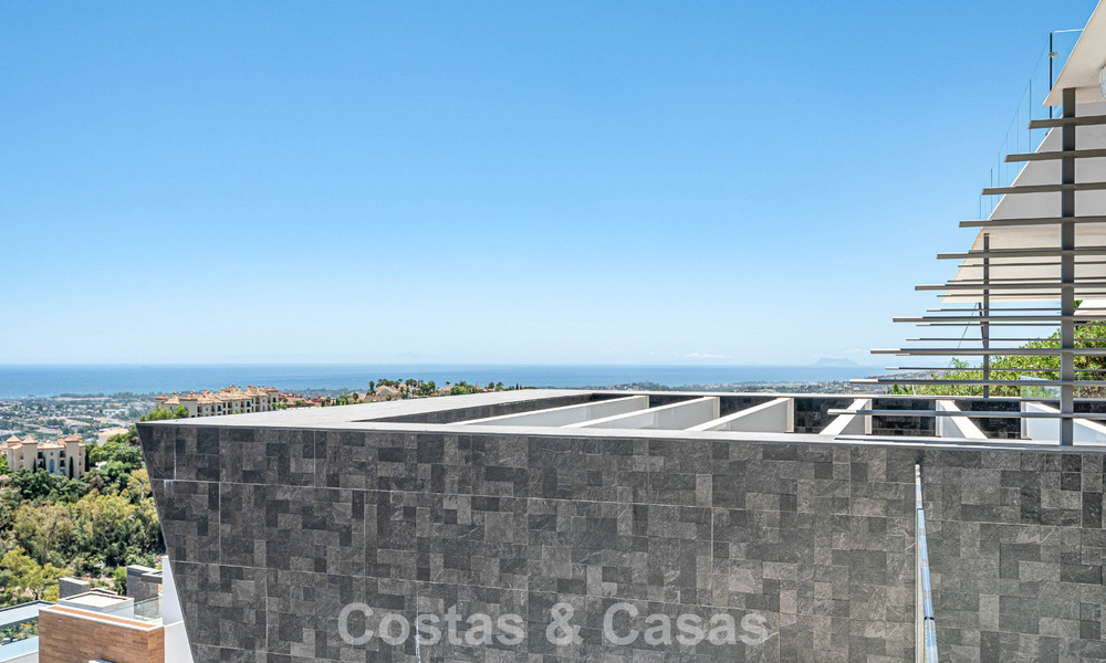Geavanceerd appartement te koop met fenomenaal uitzicht, in een exclusief complex in Marbella - Benahavis 58222
