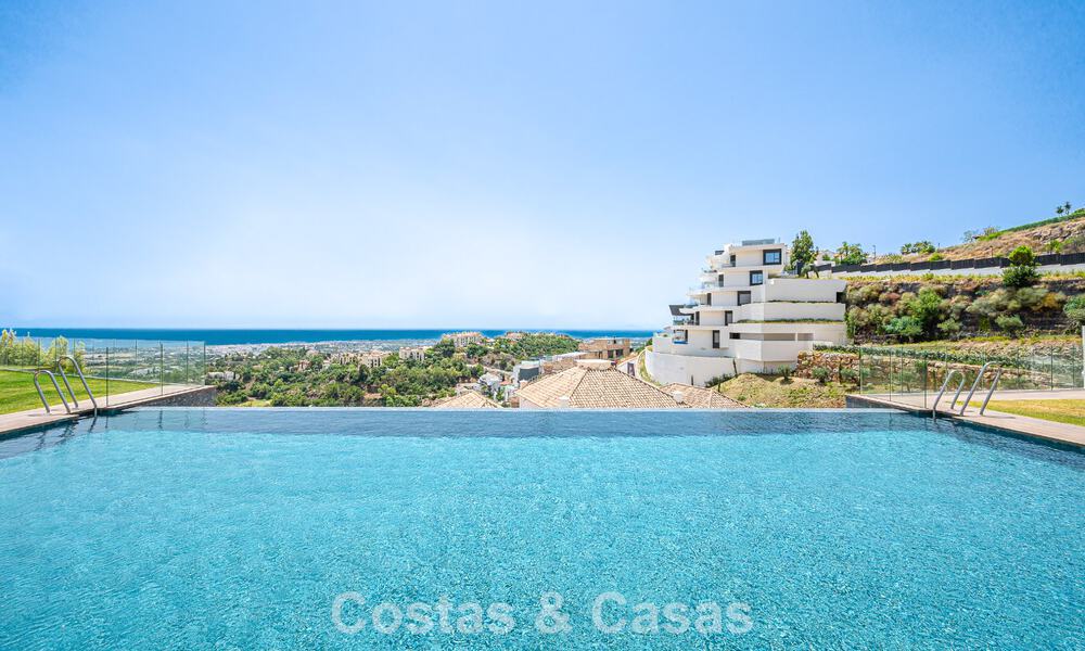 Geavanceerd appartement te koop met fenomenaal uitzicht, in een exclusief complex in Marbella - Benahavis 58230