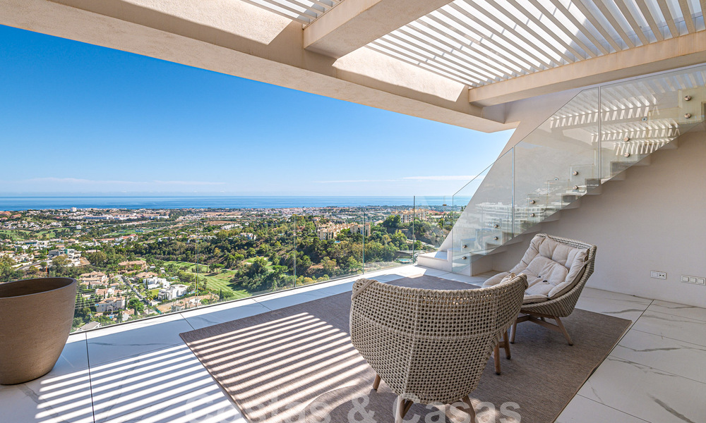 Eersteklas penthouse te koop met privézwembad en panoramisch zeezicht in de heuvels van Marbella - Benahavis 58444