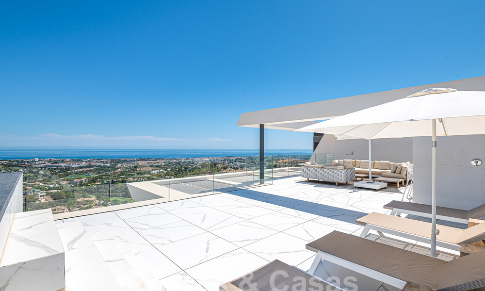 Eersteklas penthouse te koop met privézwembad en panoramisch zeezicht in de heuvels van Marbella - Benahavis 58454