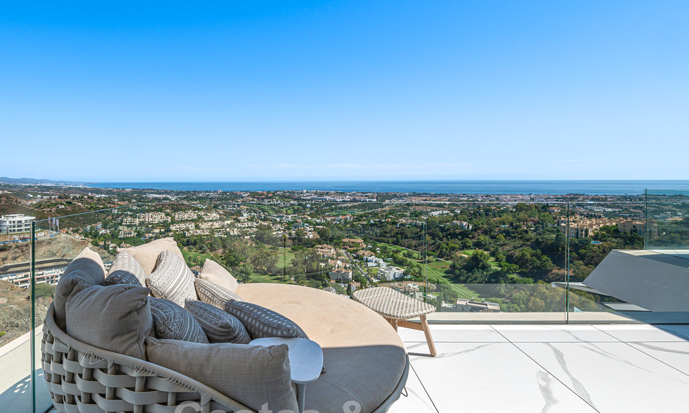 Eersteklas penthouse te koop met privézwembad en panoramisch zeezicht in de heuvels van Marbella - Benahavis 58469