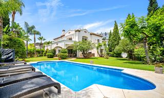 Luxevilla in een klassieke Spaanse stijl te koop in een gated golfresort van La Quinta, Marbella - Benahavis 58268 