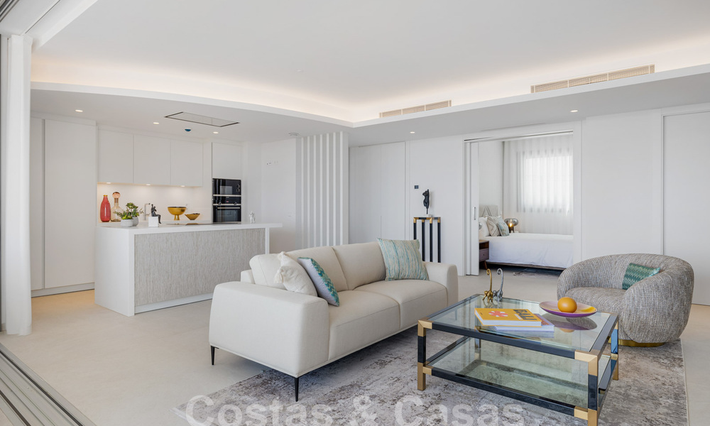 Gesofisticeerd nieuwbouwappartement te koop met fenomenaal uitzicht op zee, golf en berglandschap in Marbella - Benahavis 58341