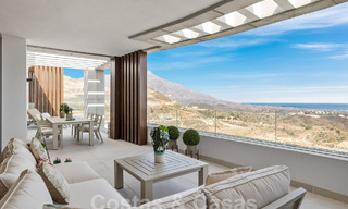 Gesofisticeerd nieuwbouwappartement te koop met fenomenaal uitzicht op zee, golf en berglandschap in Marbella - Benahavis 58363 